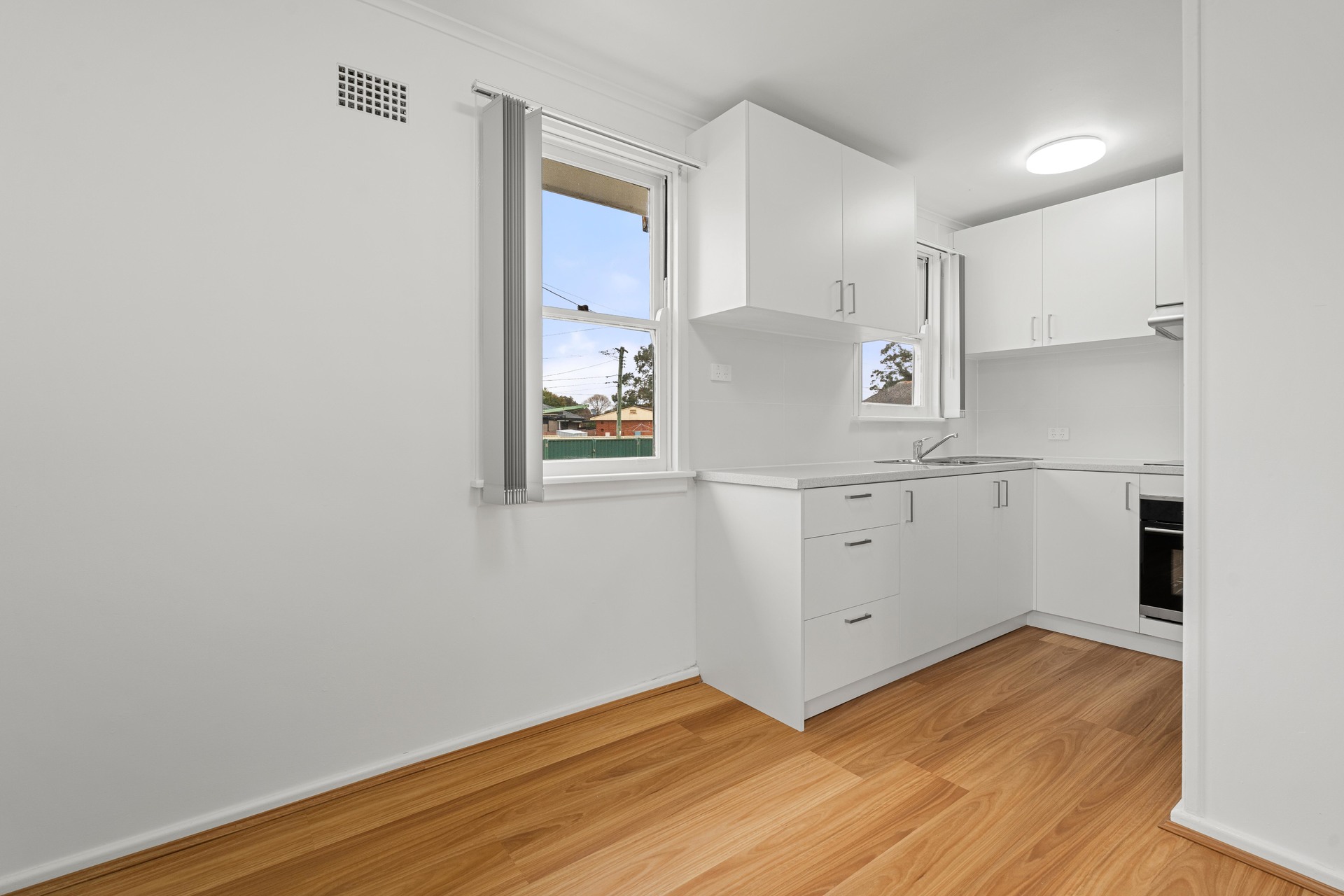 7 Avondale Place Cartwright NSW 2168 AUS