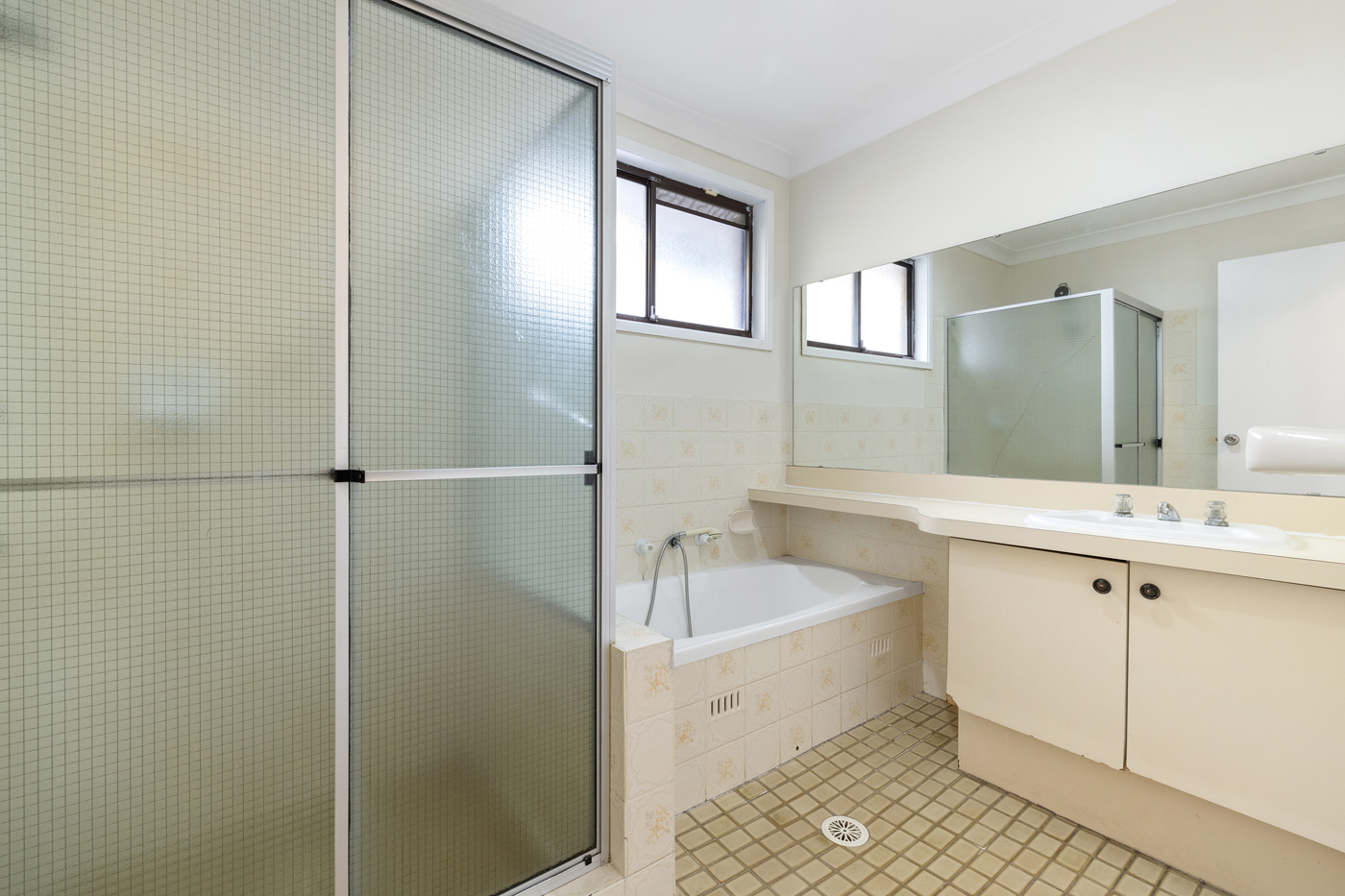 60 Brown Road Bonnyrigg NSW 2177 AUS