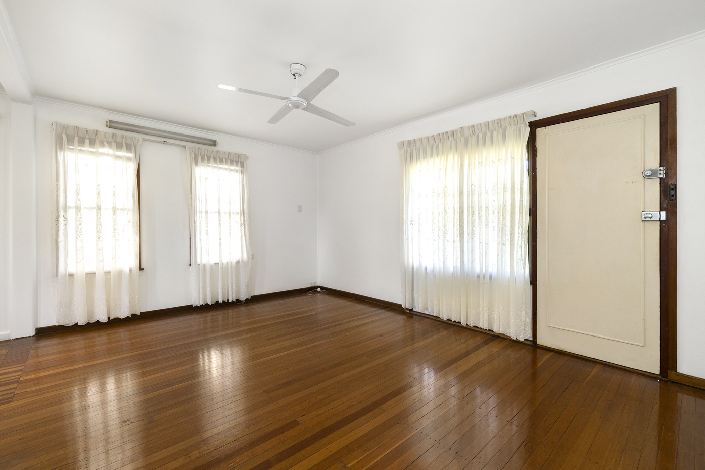 32 Busby Road Busby NSW 2168 AUS