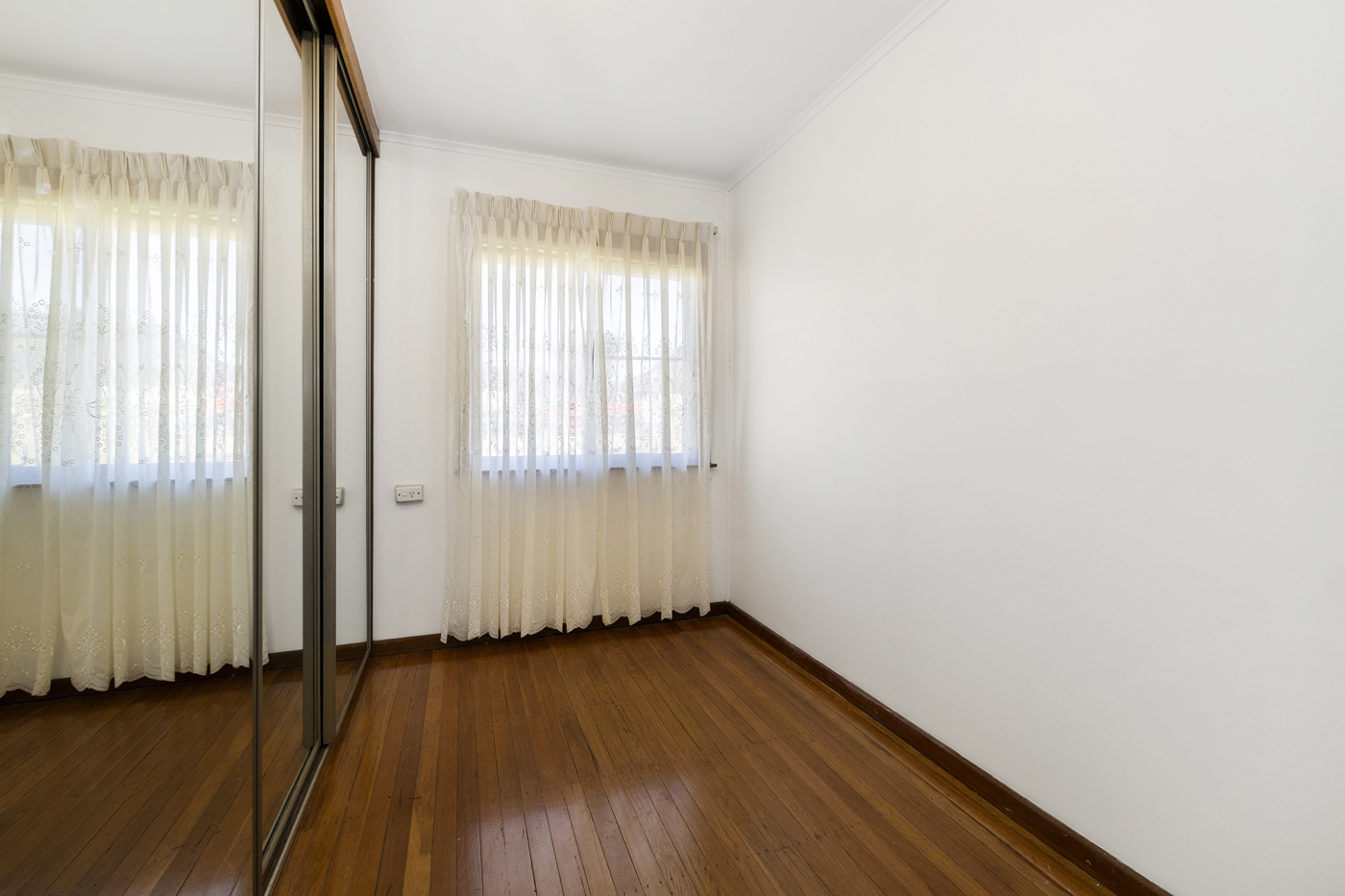 32 Busby Road Busby NSW 2168 AUS