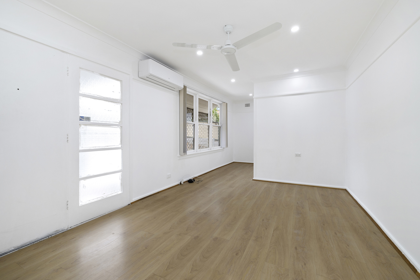 30 Oliphant Street Mount Pritchard NSW 2170 AUS
