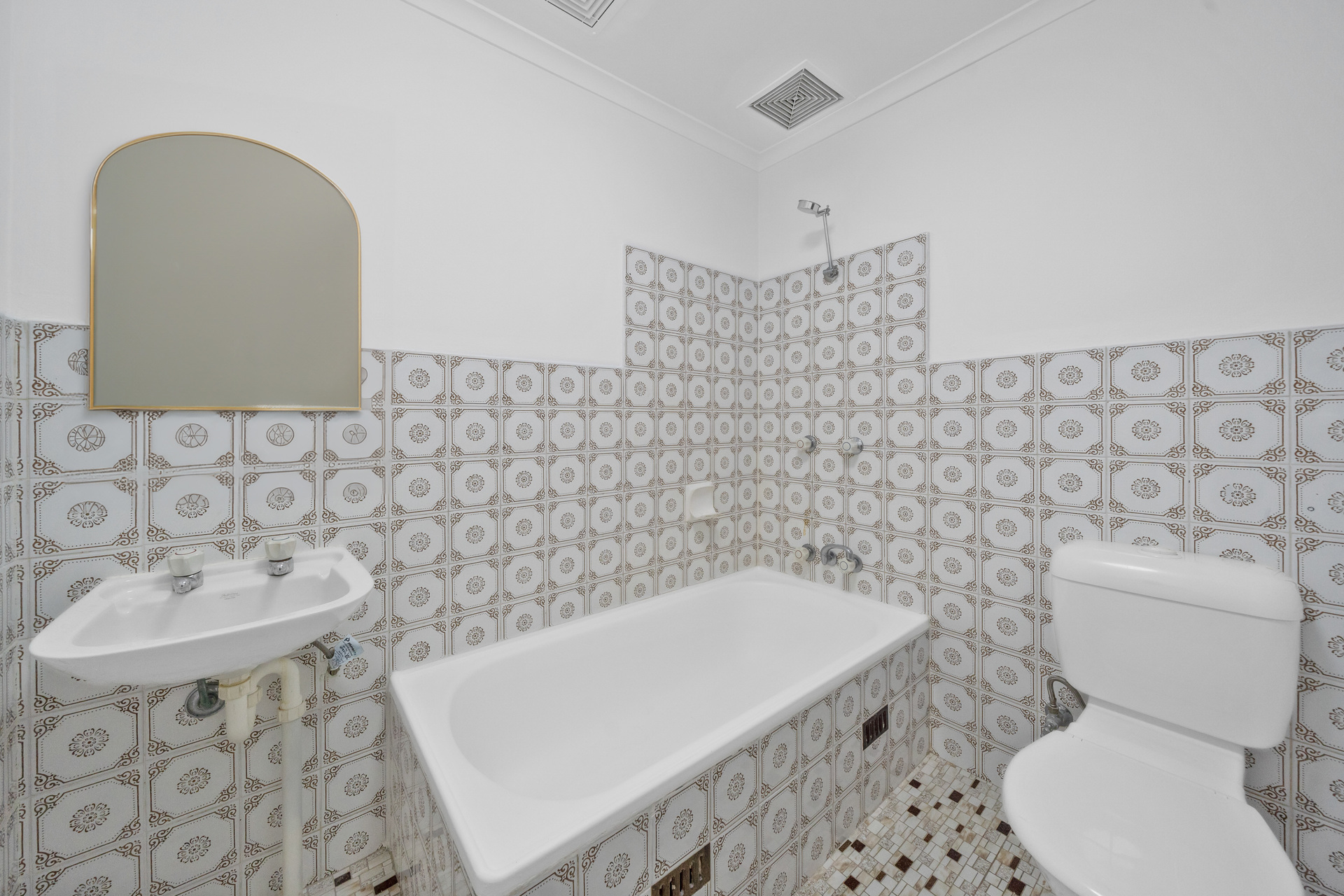 6/117-119 Castlereagh Street Liverpool NSW 2170 AUS