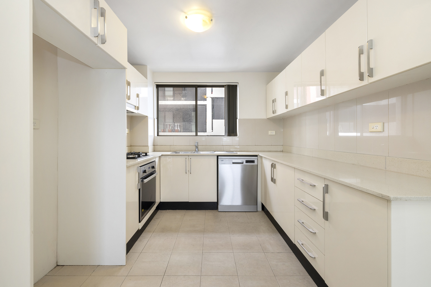 6/2 Castlereagh Street Liverpool NSW 2170 AUS