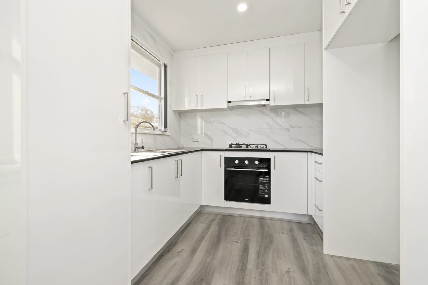 34 Kendee Street Sadleir NSW 2168 AUS
