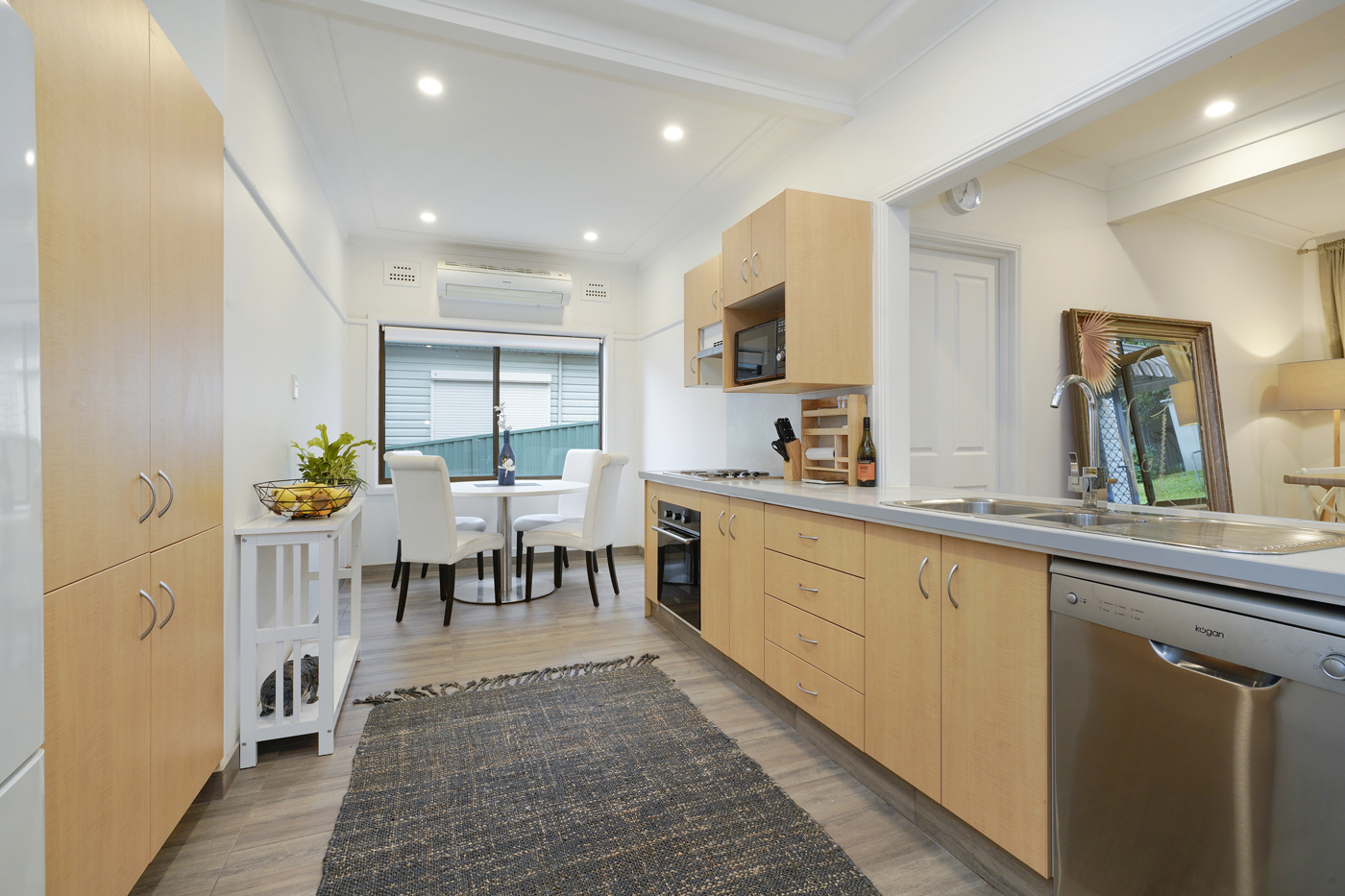 34 Grandview Drive Campbelltown NSW 2560 AUS