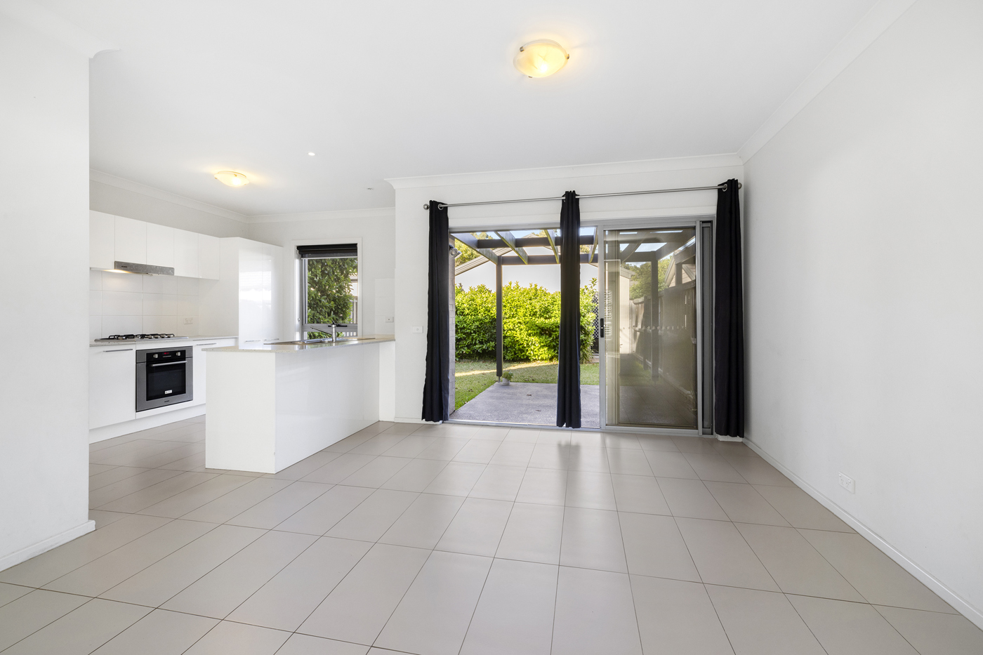 6 Nelore Avenue Elizabeth Hills NSW 2171 AUS