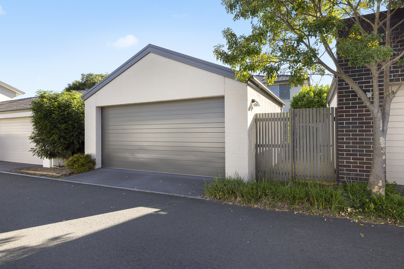 6 Nelore Avenue Elizabeth Hills NSW 2171 AUS