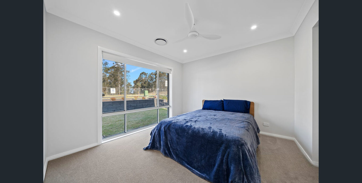 35 Pimelea Avenue, Denham Court NSW 2565 – photo 4 of 6