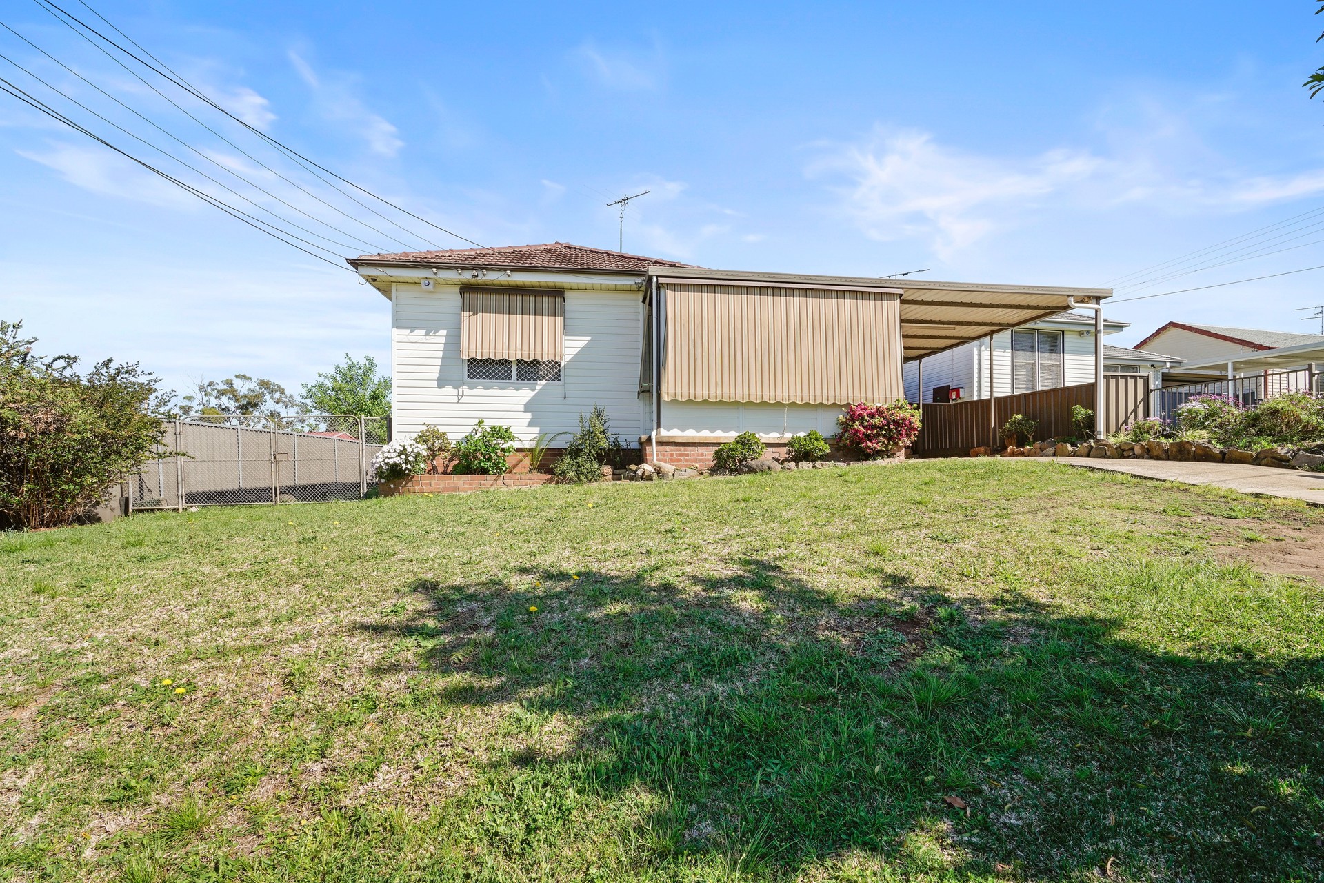 4 Floyd Place Mount Pritchard NSW 2170 AUS