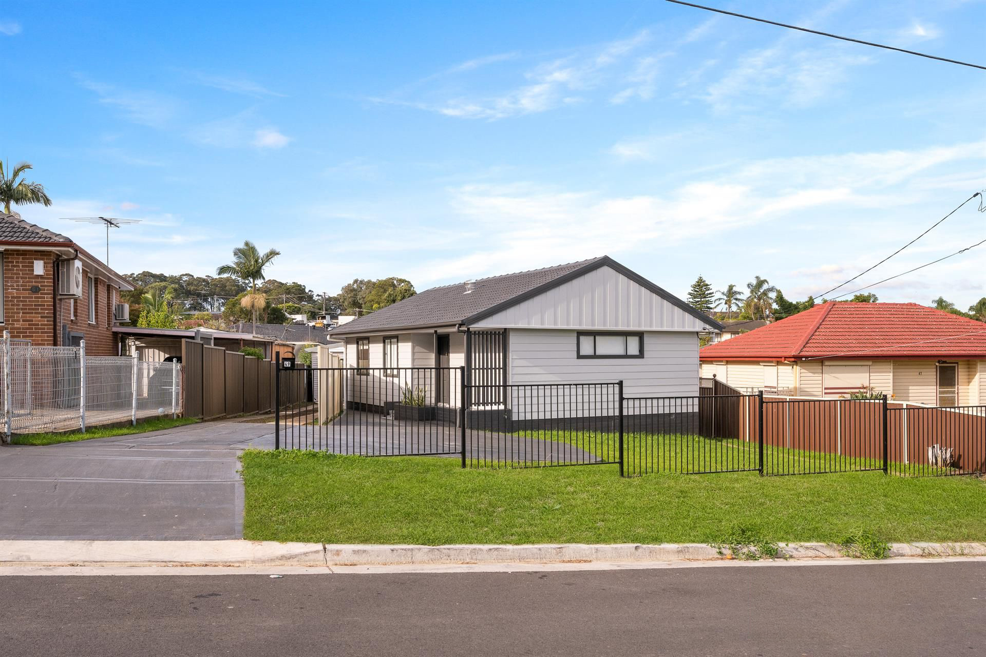 49 Strickland Crescent Ashcroft NSW 2168 AUS