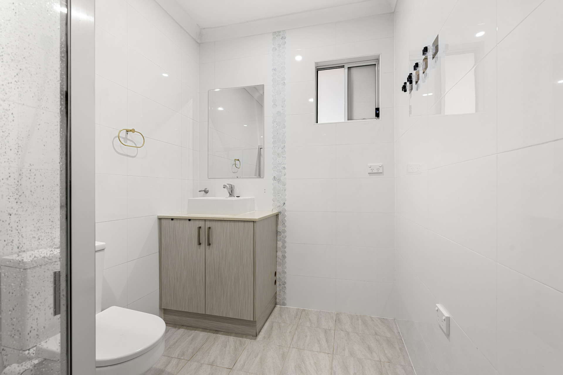 11 Oakborne Road Liverpool NSW 2170 AUS