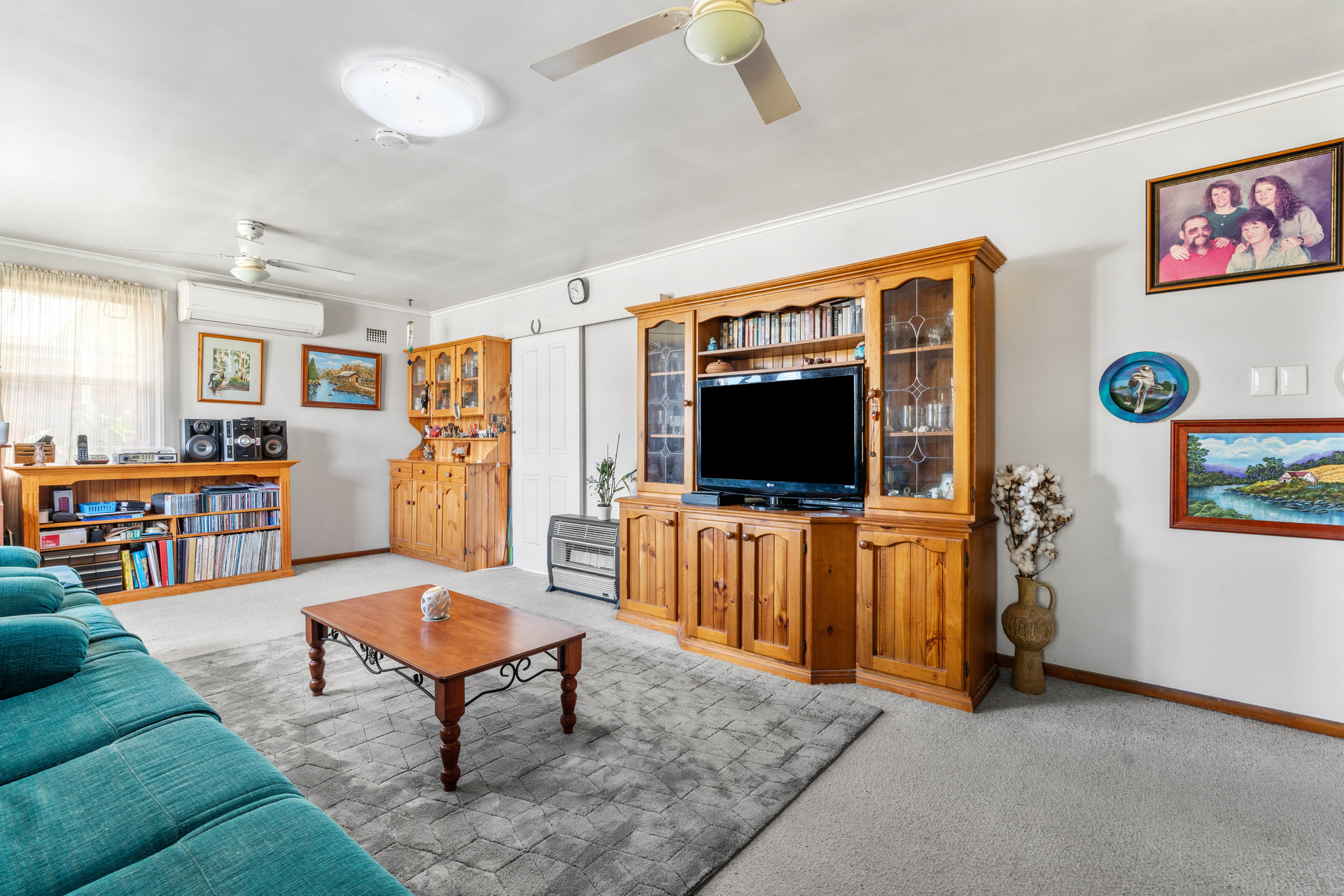 49 Gabo Crescent Sadleir NSW 2168 AUS