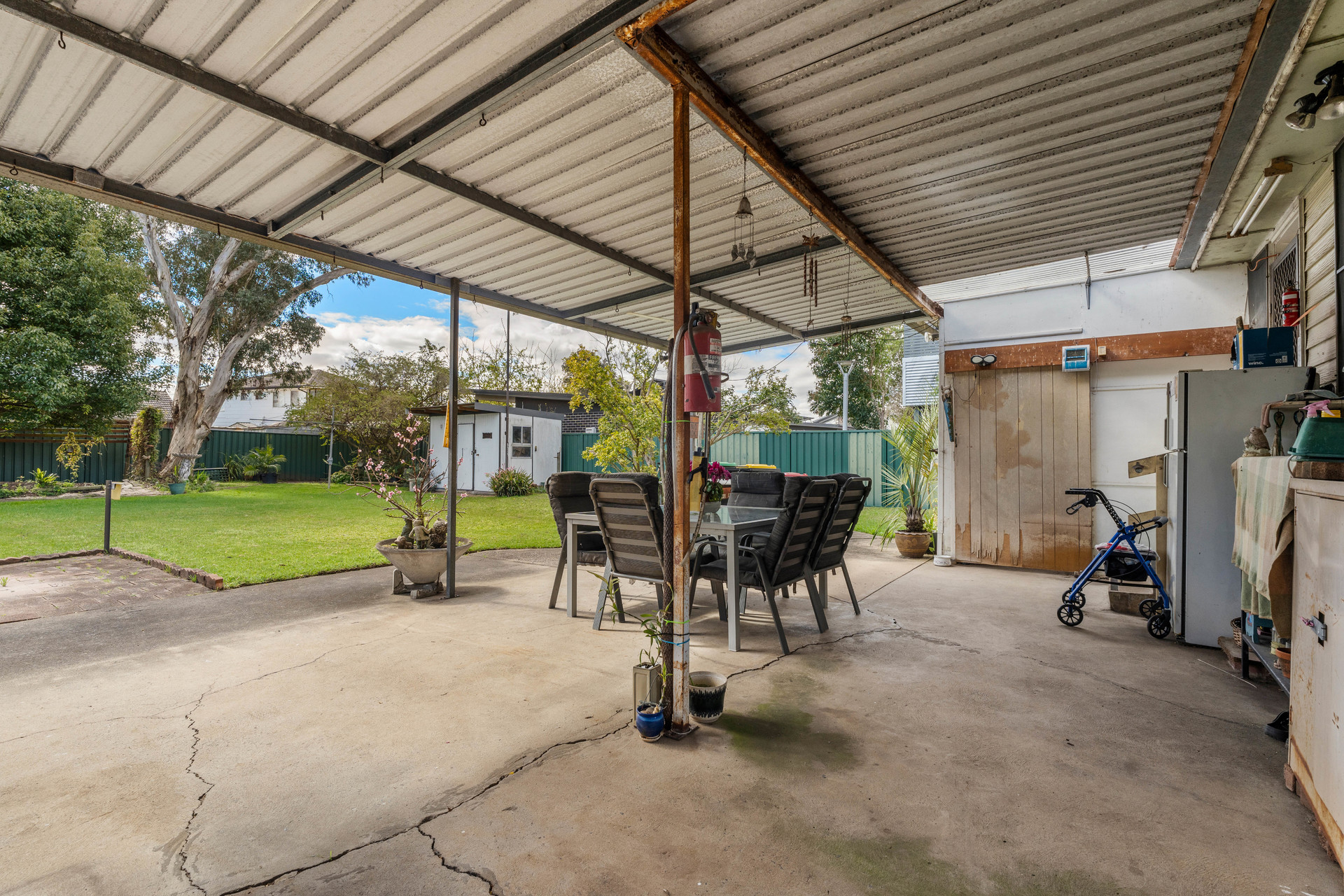 49 Gabo Crescent Sadleir NSW 2168 AUS