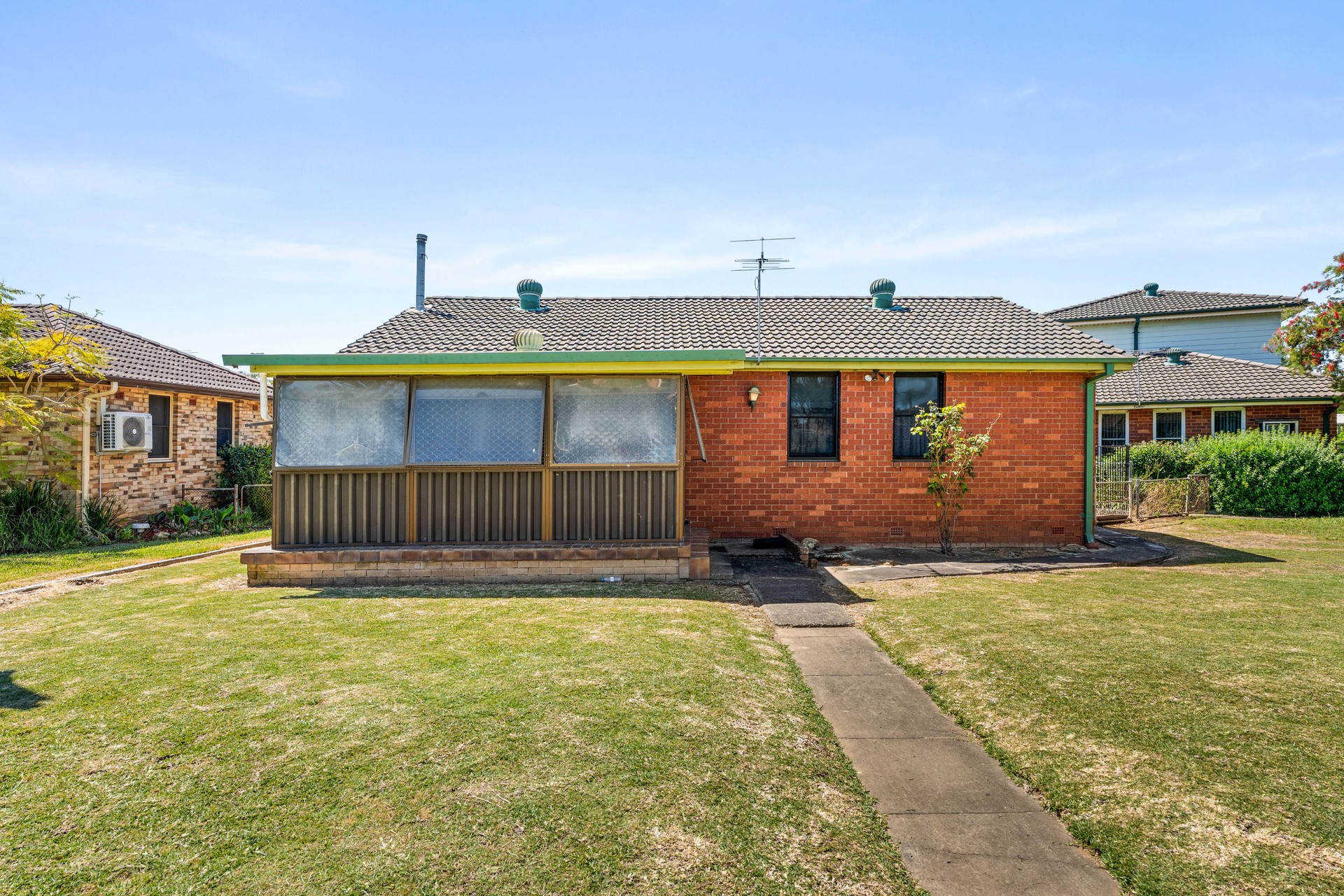 11 Bellbird Place Cartwright NSW 2168 AUS