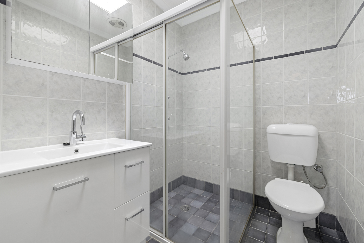 49 Parsons Street Ashcroft NSW 2168 AUS