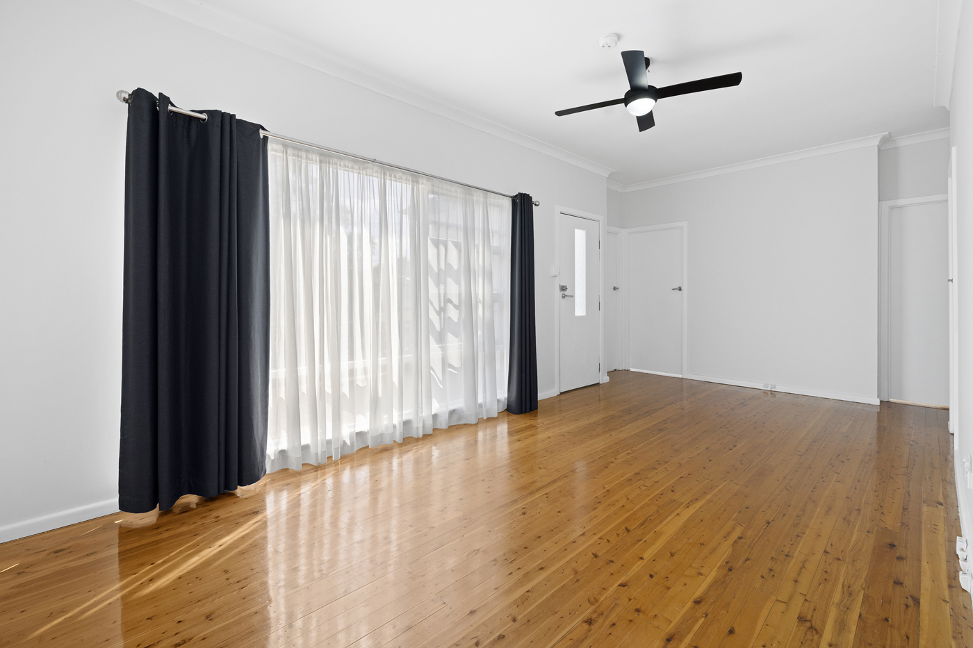 52 Fitzpatrick Crescent Casula NSW 2170 AUS