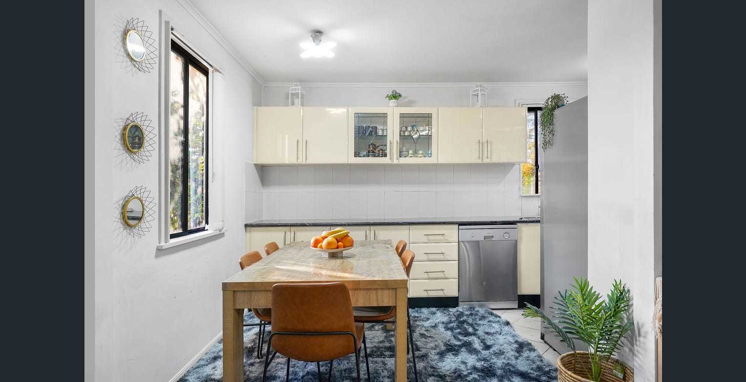 241 Hoxton Park Road Cartwright NSW 2168 AUS