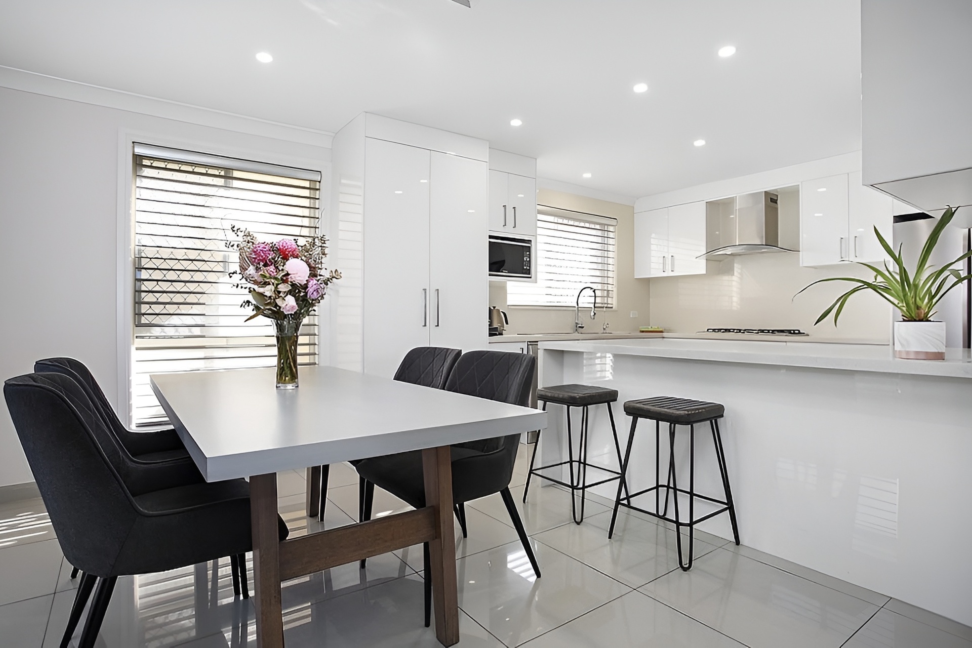 14 Kearns Place Horningsea Park NSW 2171 AUS