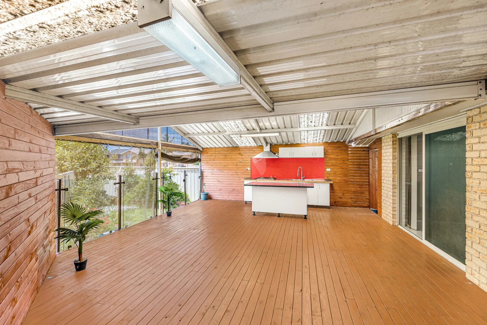 9 Tingha Close Hinchinbrook NSW 2168 AUS