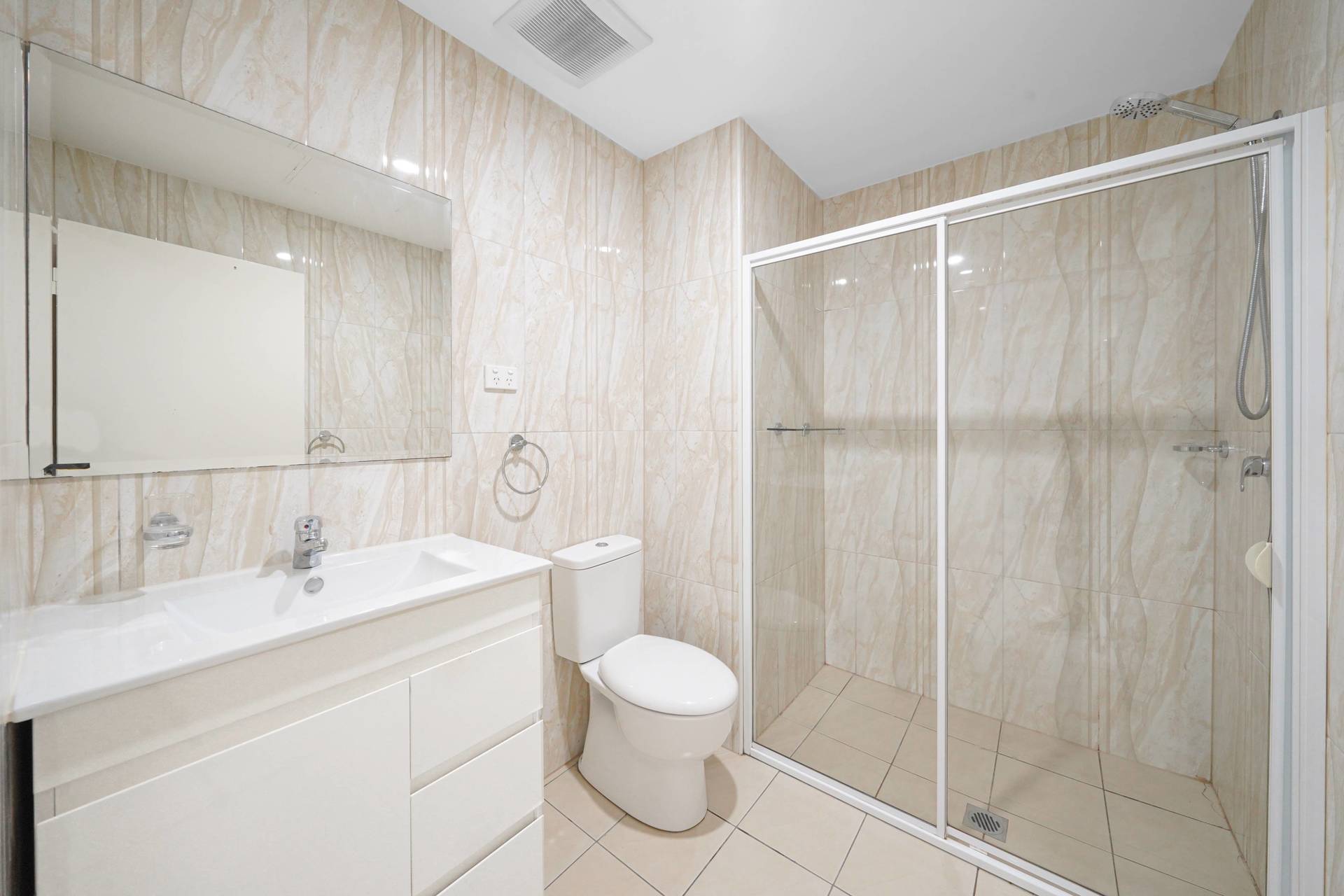 4/1 Mill Road Liverpool NSW 2170 AUS