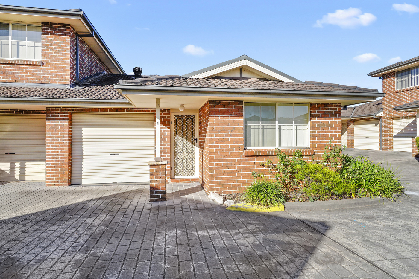 4/162-164 Chifley Street Wetherill Park NSW 2164 AUS