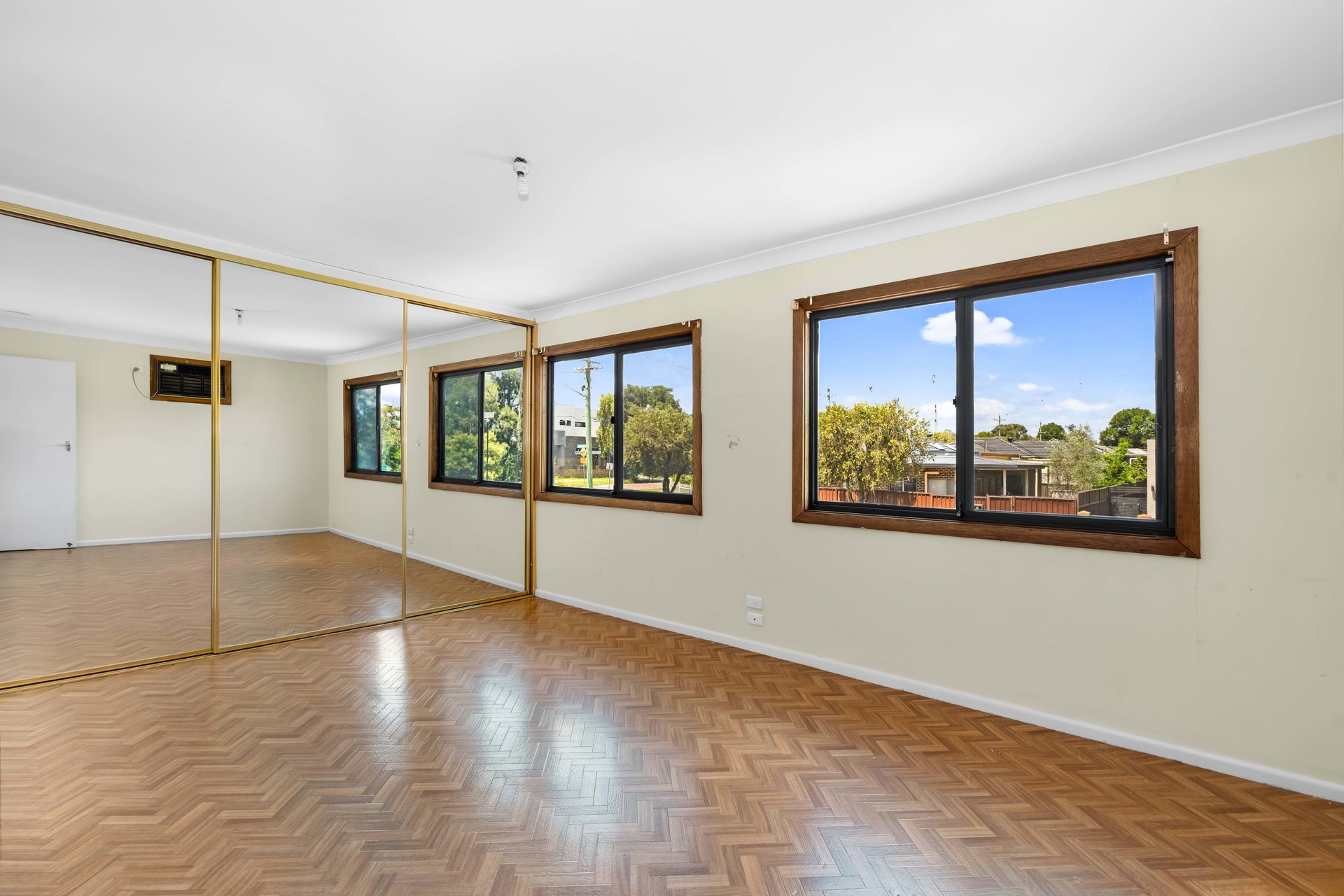 95 Boundary Road Lurnea NSW 2170 AUS