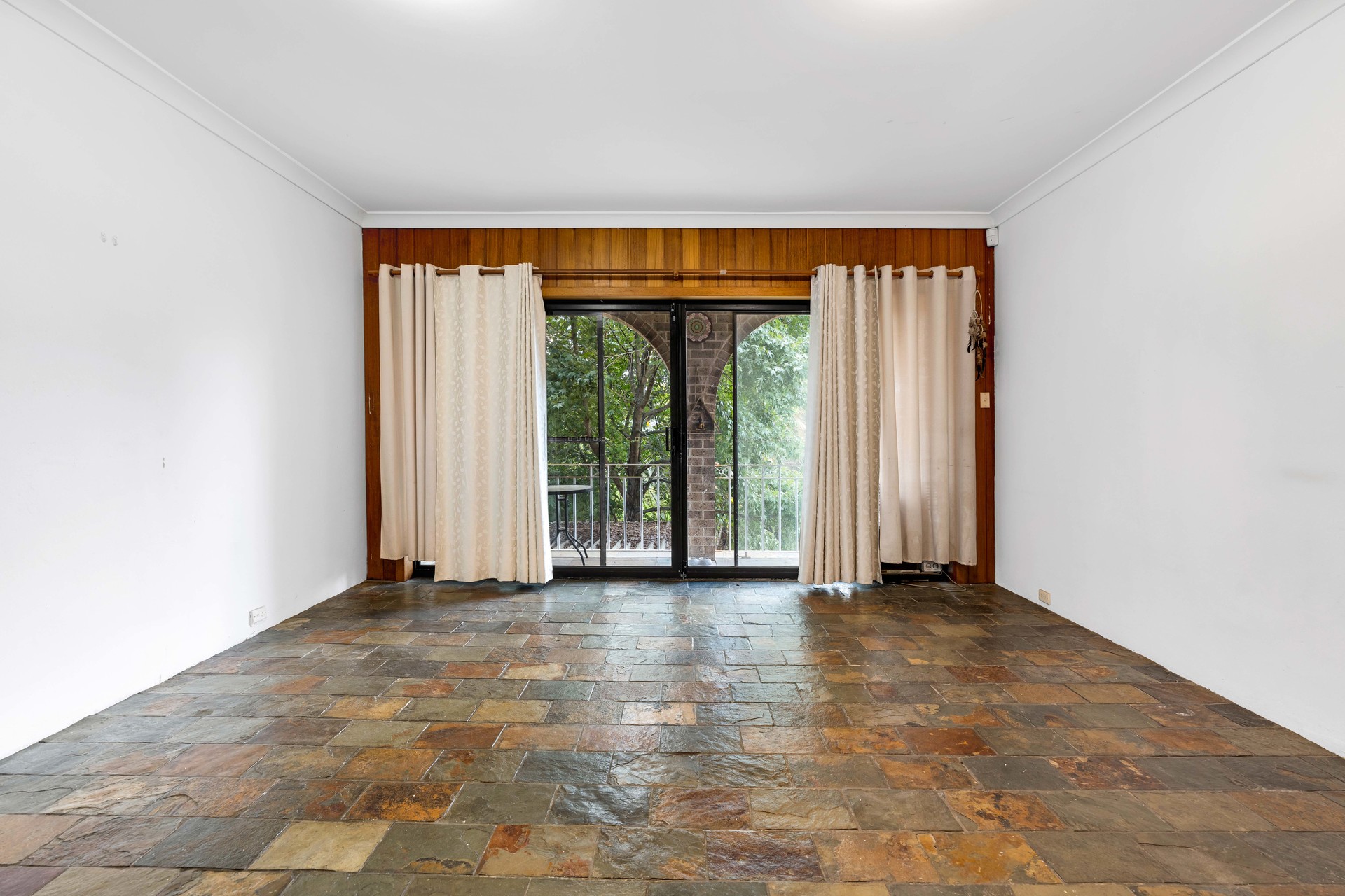 47 Edna Avenue Mount Pritchard NSW 2170 AUS