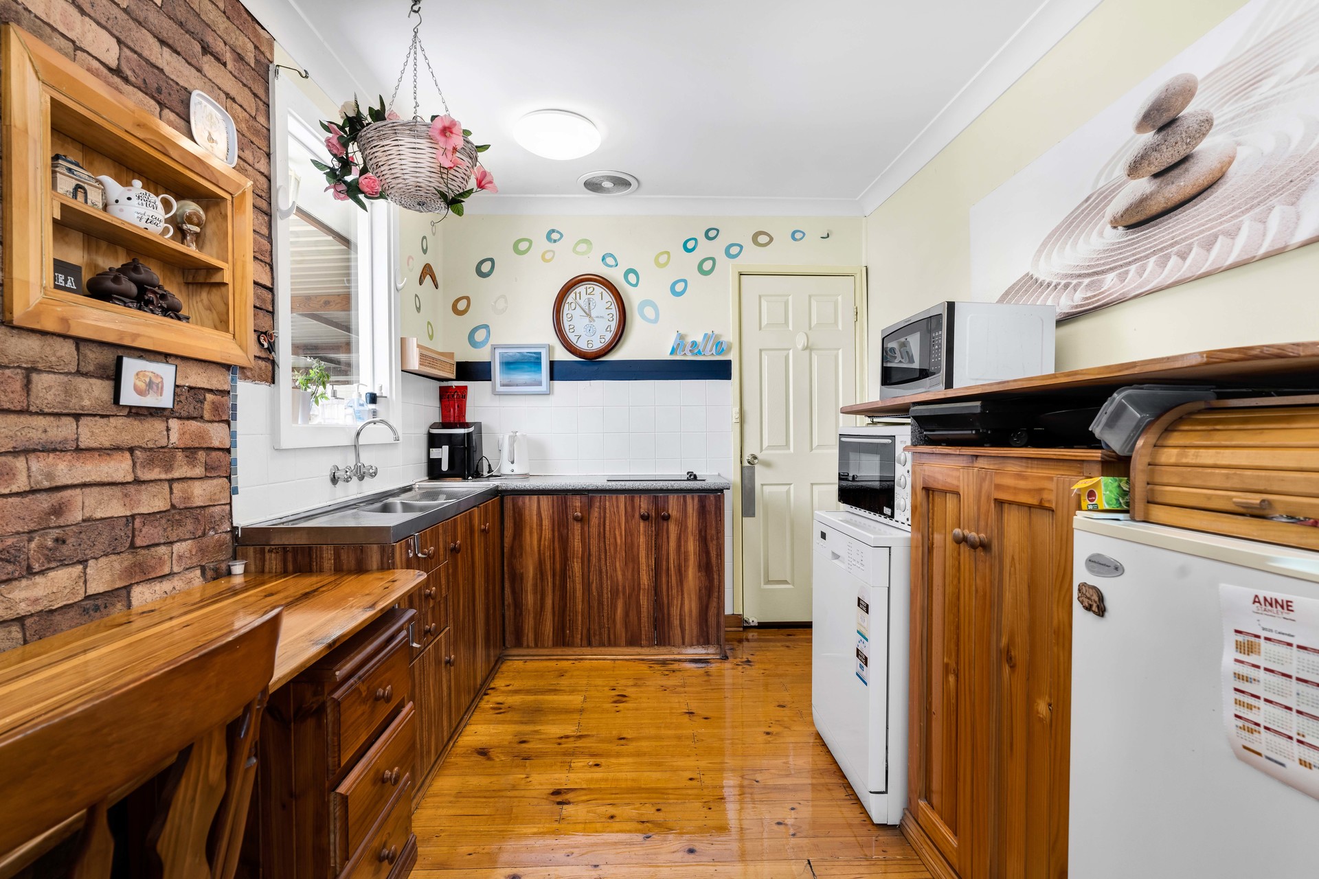 164 Graham Avenue Lurnea NSW 2170 AUS