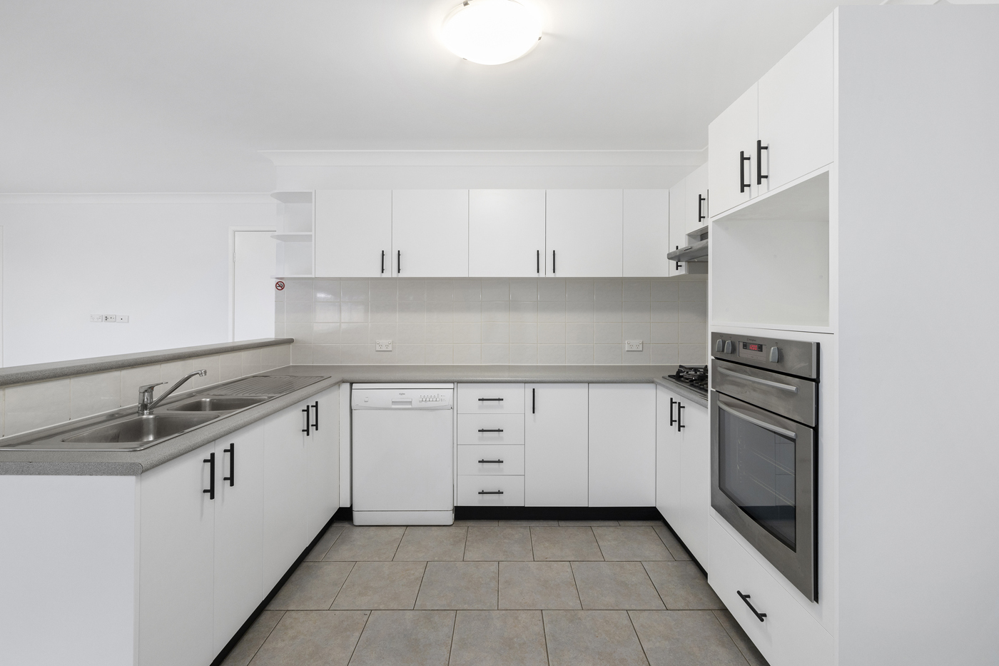 23 Watkins Crescent Currans Hill NSW 2567 AUS