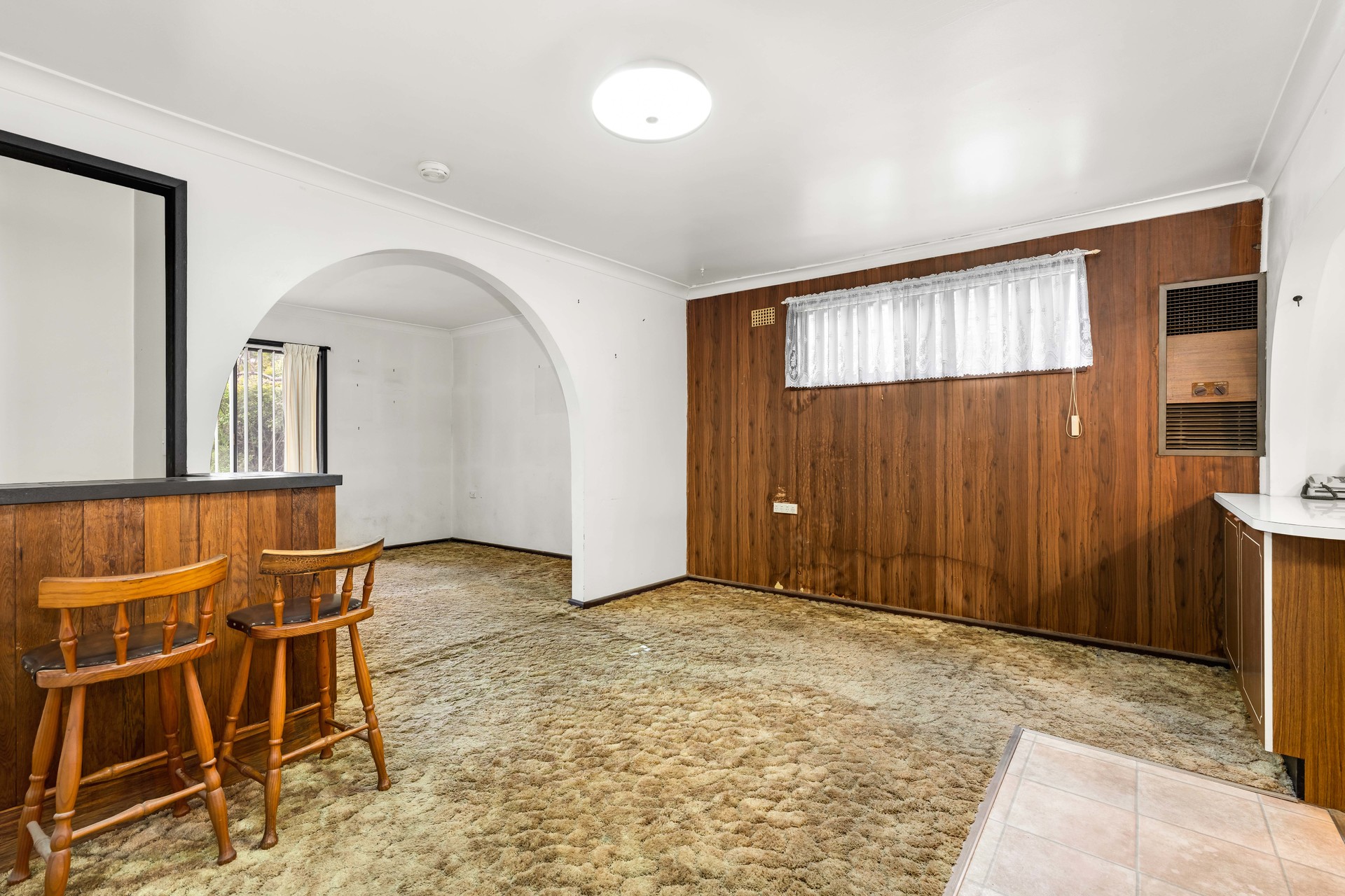 127 Gabo Crescent Sadleir NSW 2168 AUS