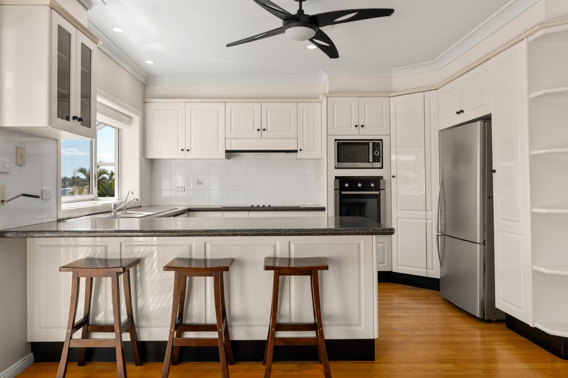 10 Dixon Street Abbotsbury NSW 2176 AUS