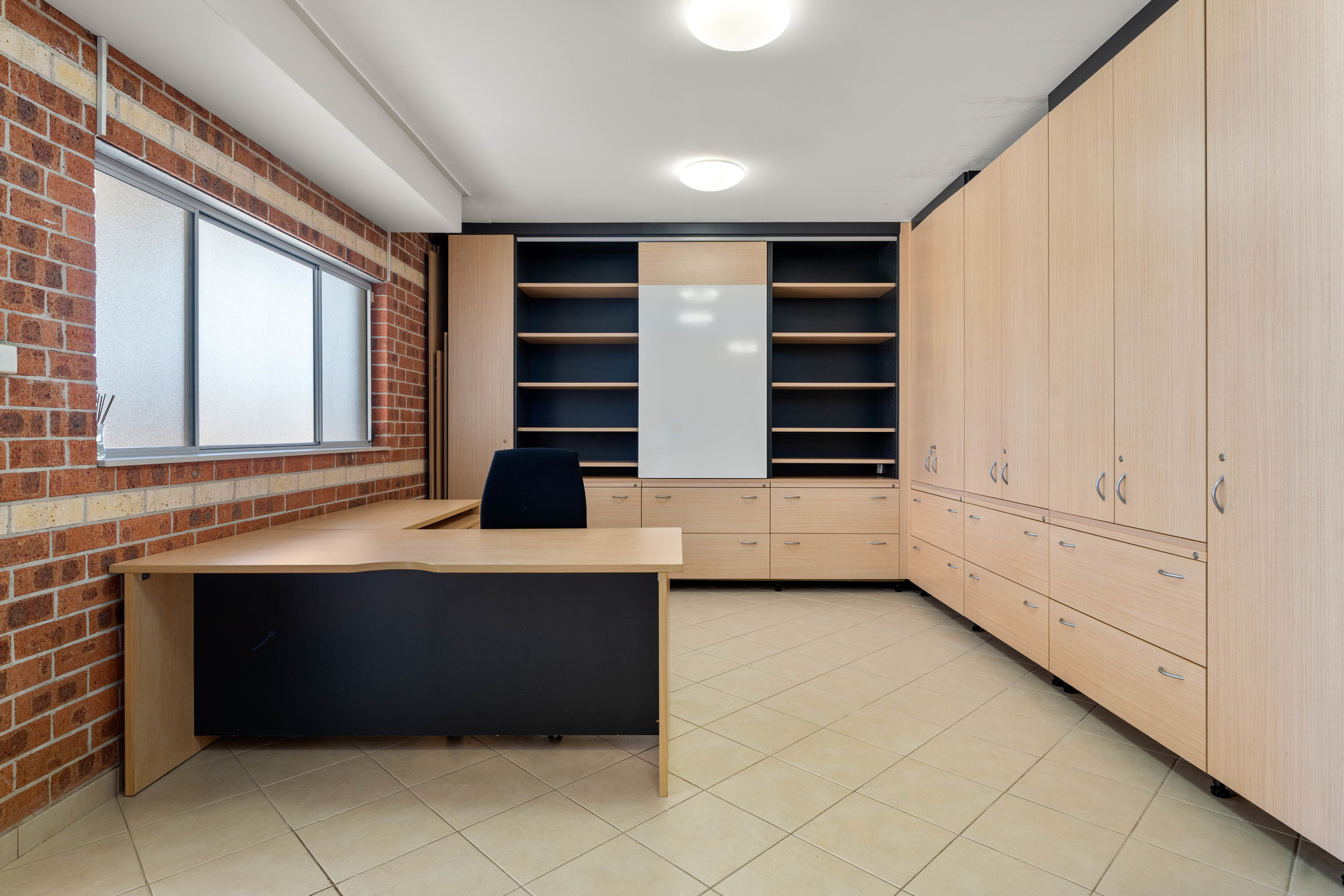 10 Dixon Street Abbotsbury NSW 2176 AUS