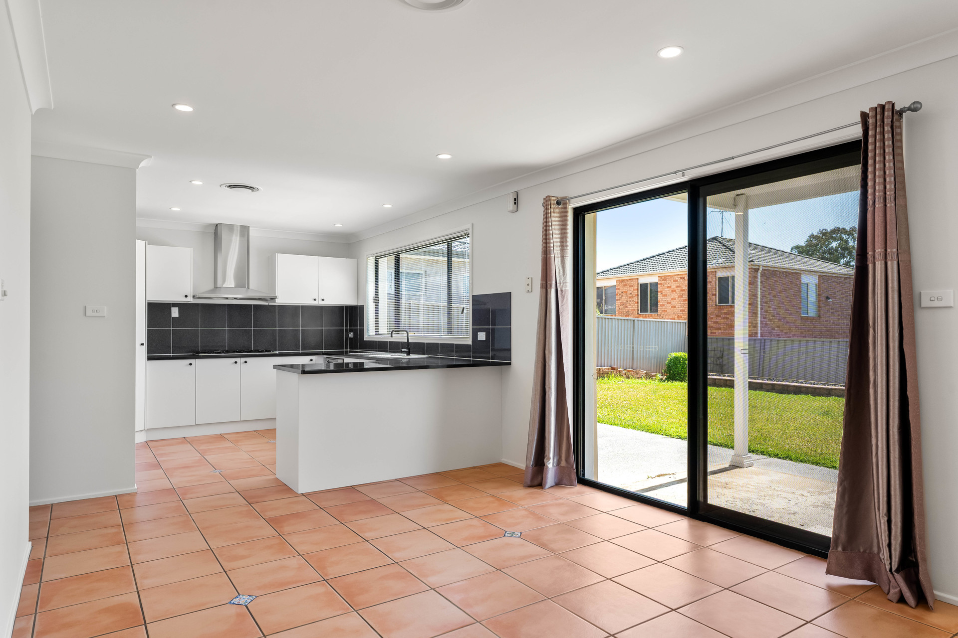 124 Glenfield Road Casula NSW 2170 AUS