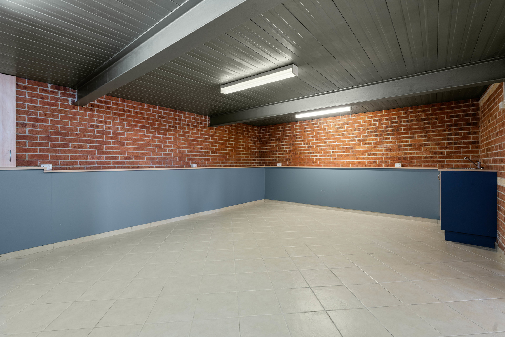 10 Dixon Street Abbotsbury NSW 2176 AUS