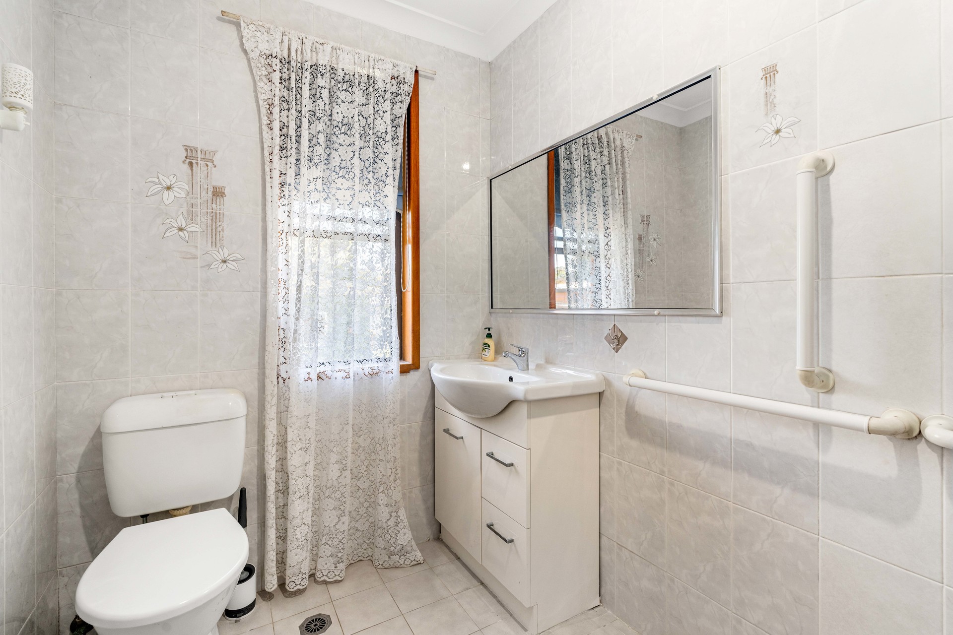 11 Bellbird Place Cartwright NSW 2168 AUS