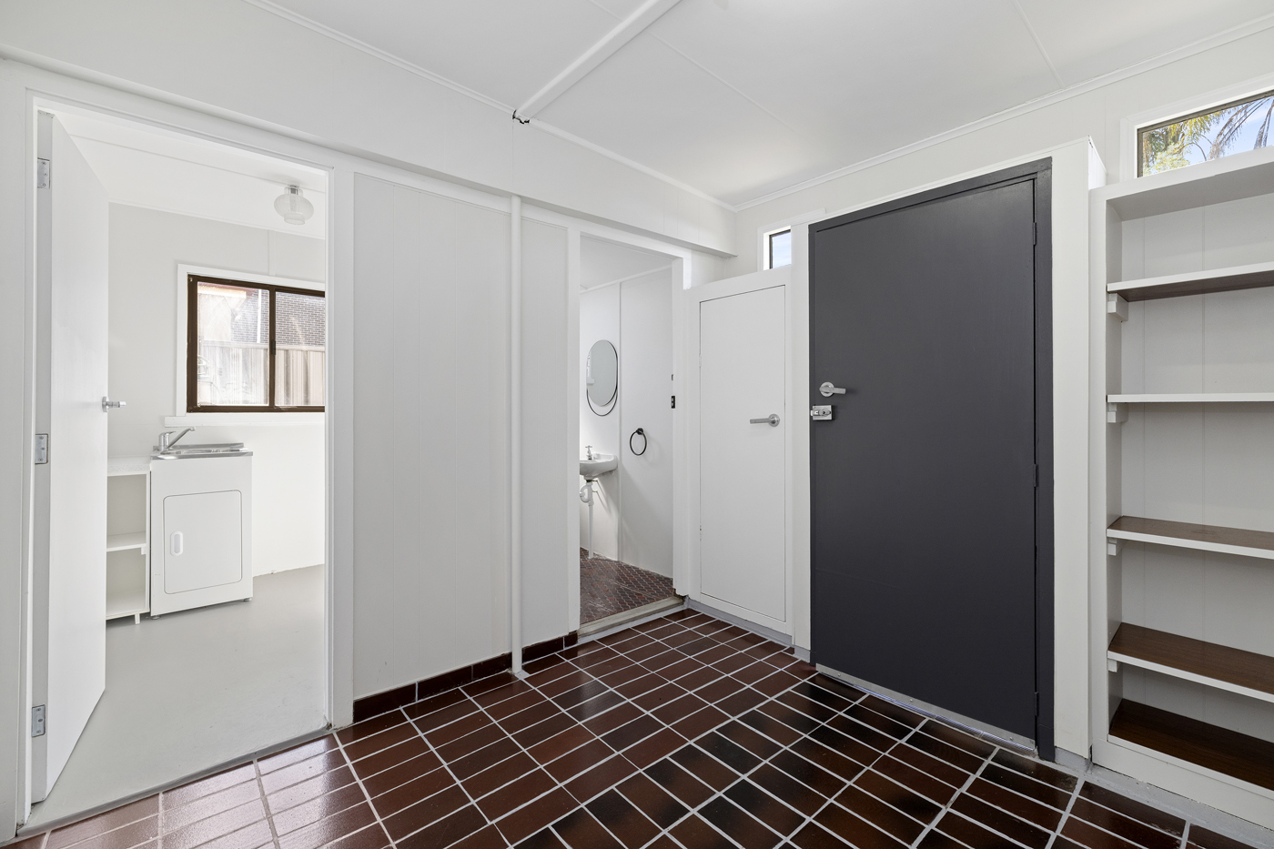 52 Fitzpatrick Crescent Casula NSW 2170 AUS