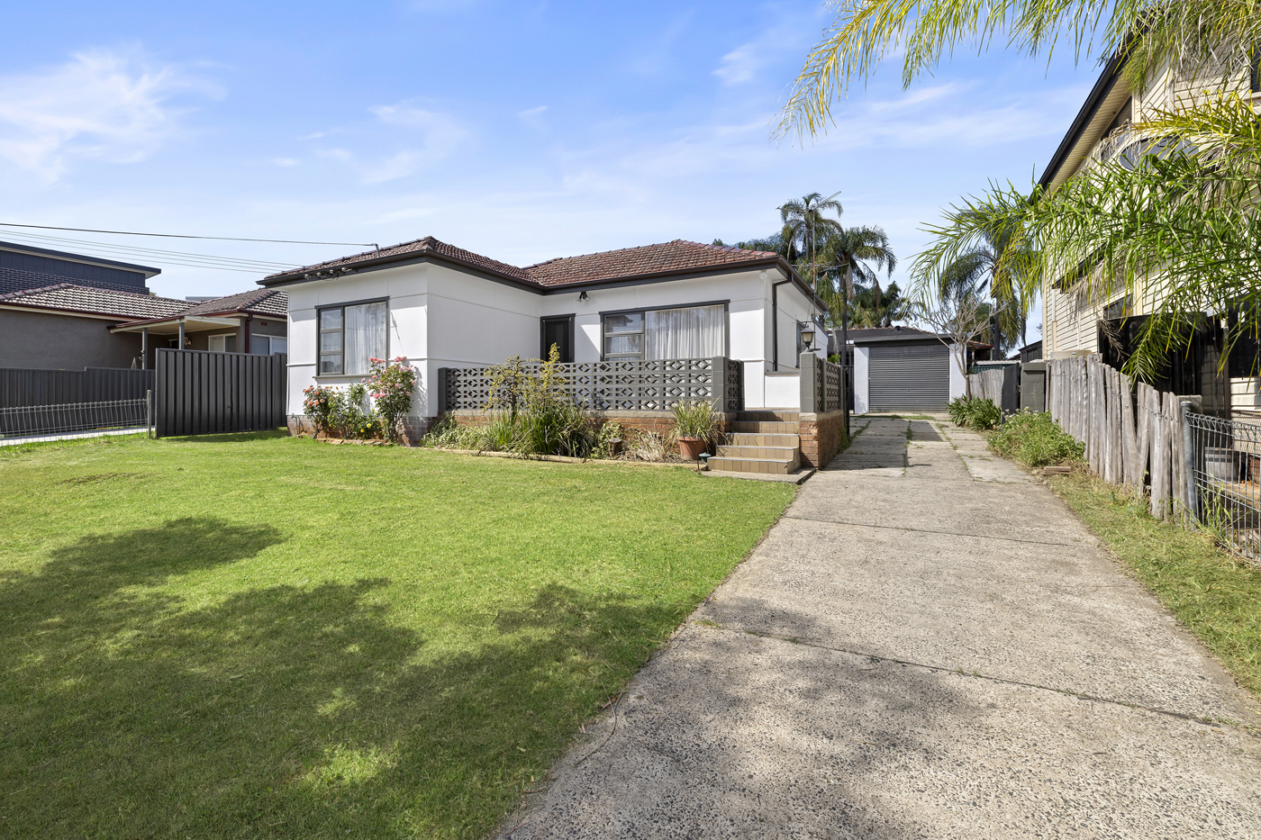 52 Fitzpatrick Crescent Casula NSW 2170 AUS