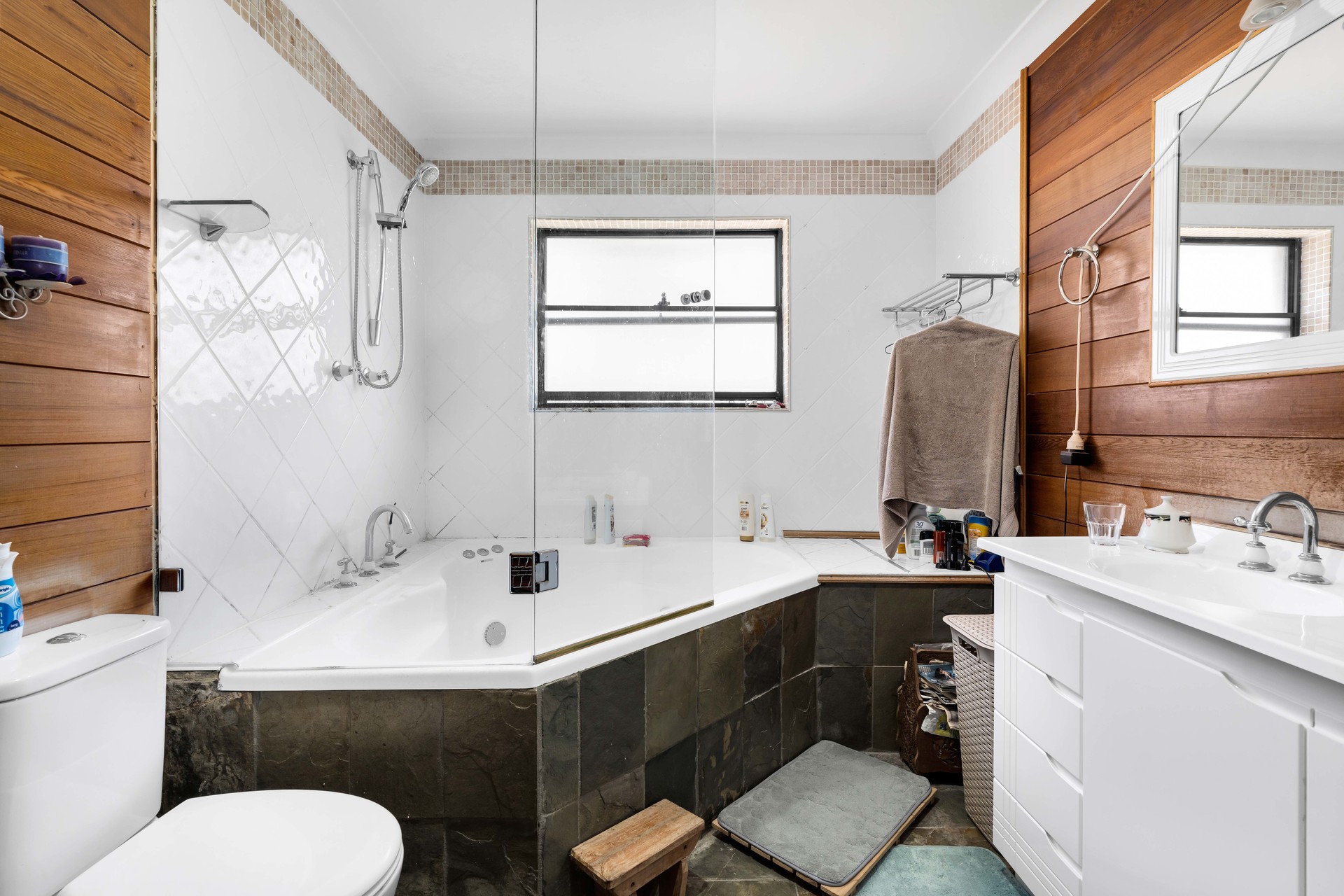 47 Edna Avenue Mount Pritchard NSW 2170 AUS