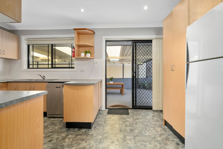 30 Coonong Street Busby NSW 2168 AUS