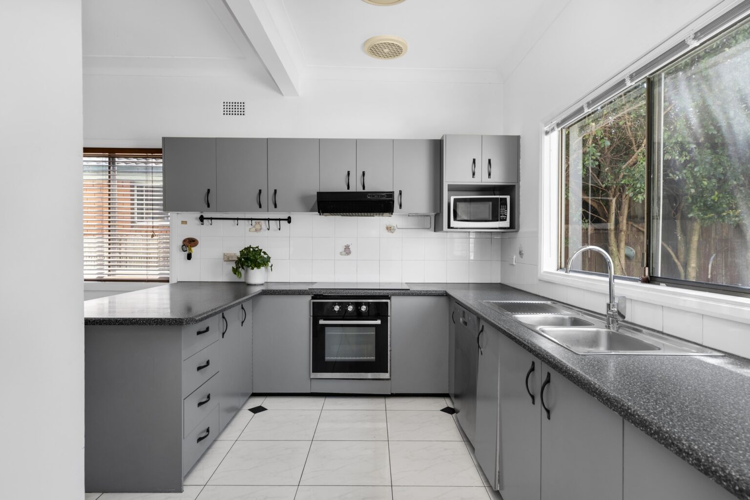 Sold - 17 Hurlstone Avenue - New Property in Glenfield - Real Estate by Michael Galluzzo