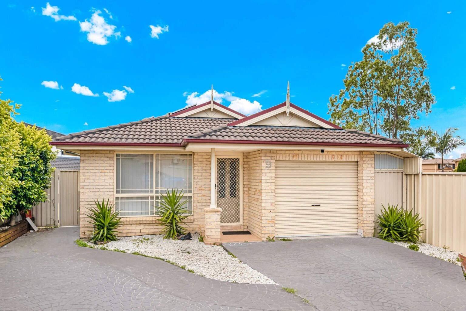 9 Tingha Close, Hinchinbrook NSW 2168