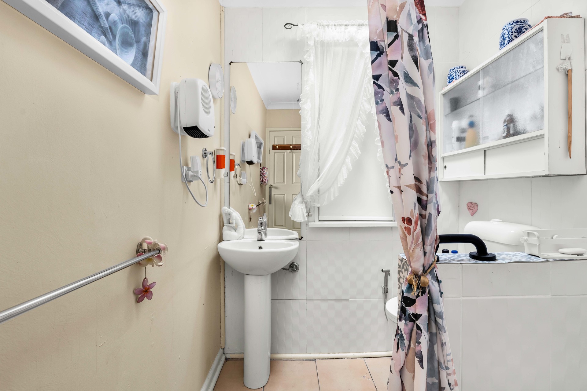 164 Graham Avenue Lurnea NSW 2170 AUS