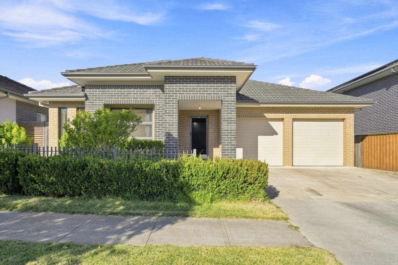 For Sale - 25 Peregrine Street - New Property in Gledswood Hills - Real Estate by Michael Galluzzo