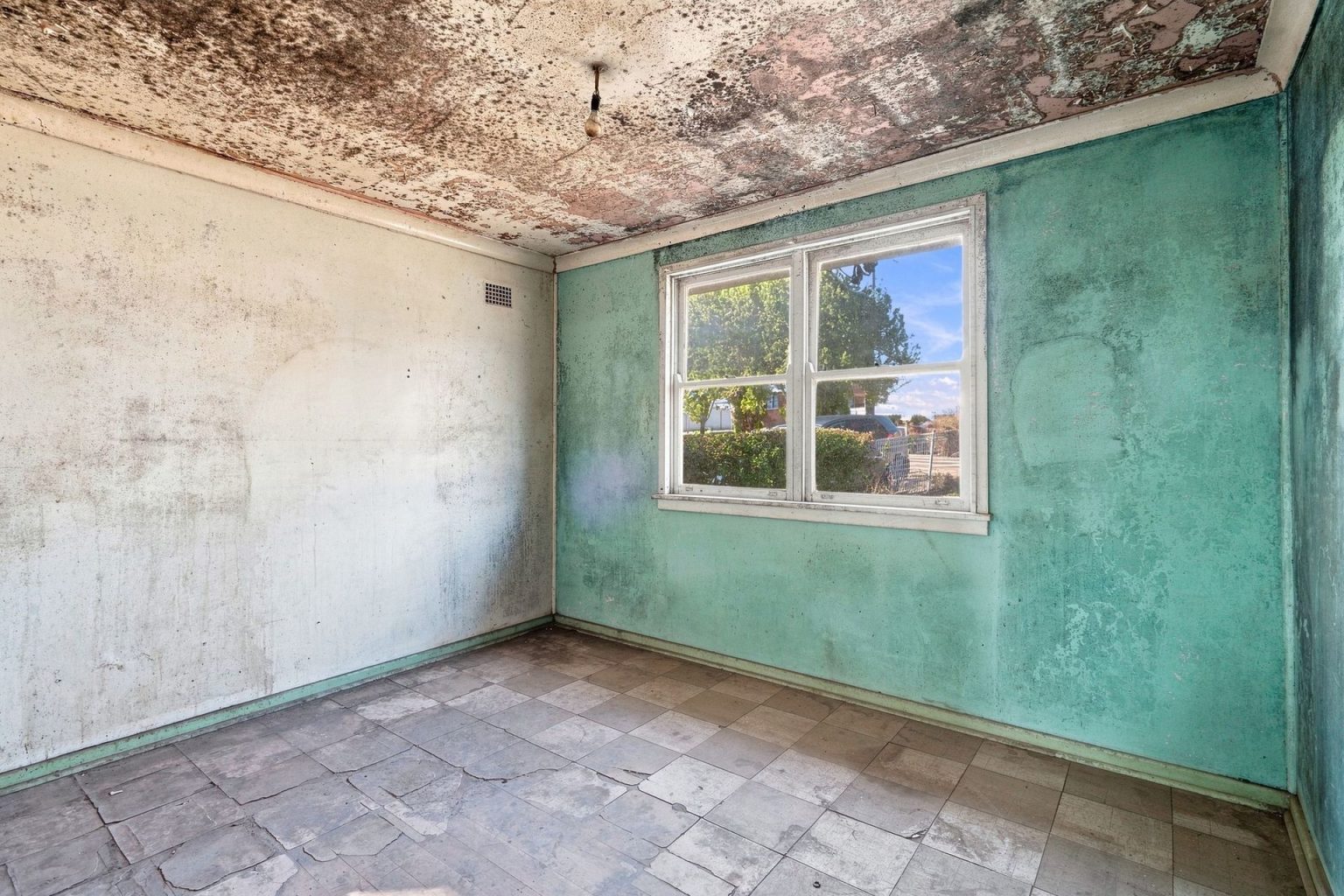 Auction - 23 Karoola Street - New Property in Busby - Real Estate by Michael Galluzzo