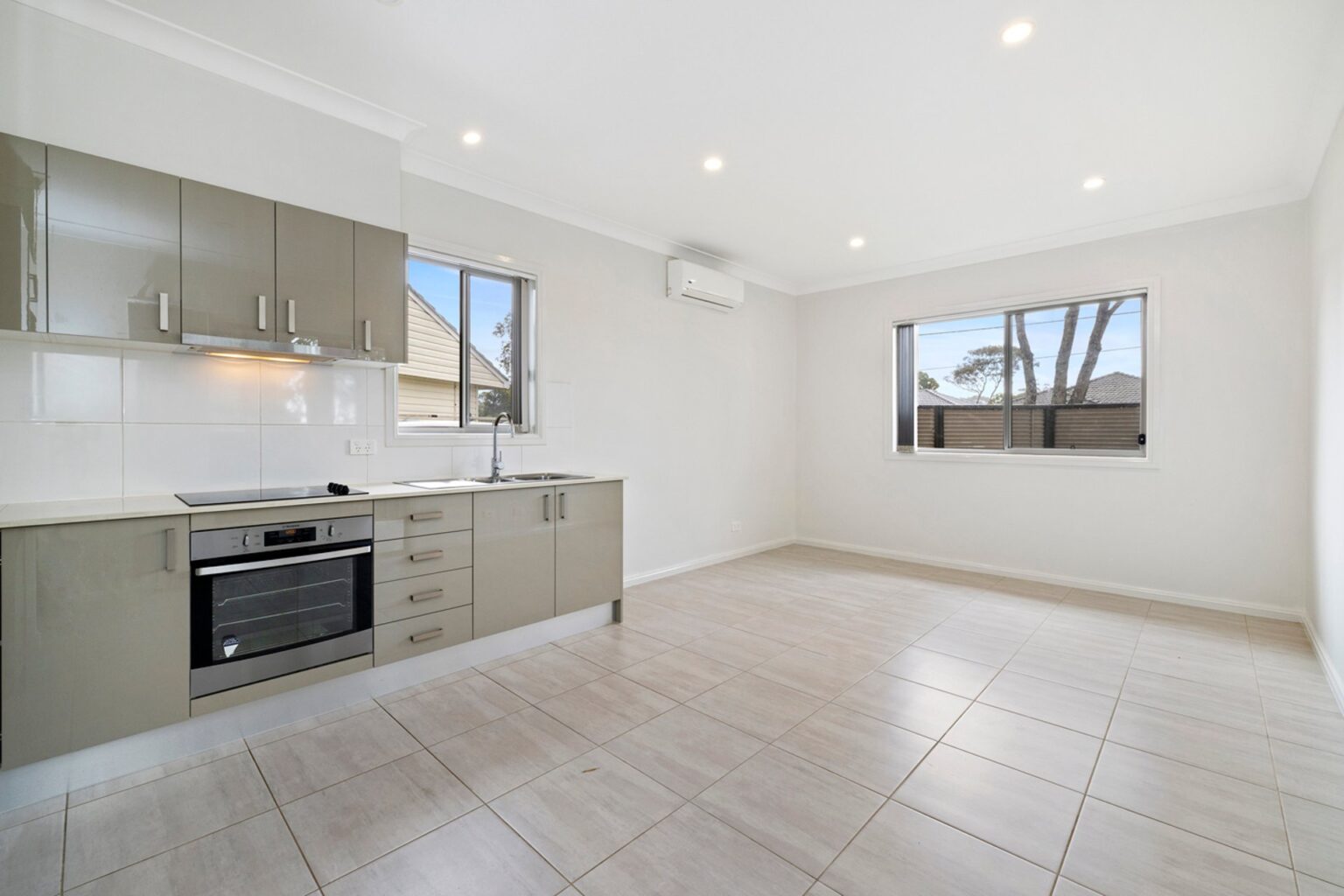 For Rent - 54a O'Brien Parade - New Property in Liverpool - Real Estate by Leasing 